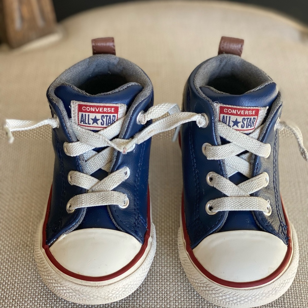 Leather Converse CTAS Street High Toddler sneakers. Blue leather sz 6. VGUC.